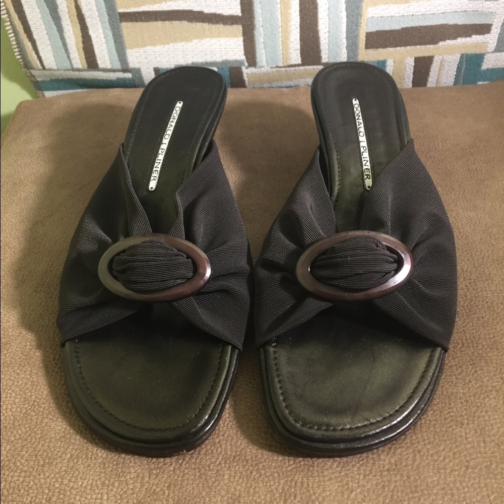 Donald J Pliner Stretch Sandals